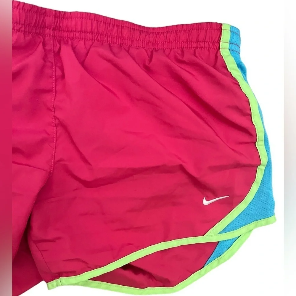 Nike & under Armour Womens shorts bundle 3 pairs Sz large